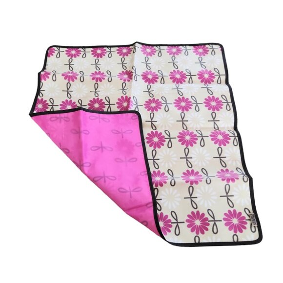 JJ Cole Collection Baby Changing Kit Pink Flowers Floral Pod Portable Bag Pad - Picture 7 of 16